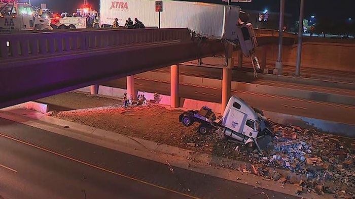truck driver plunges over Texas overpass